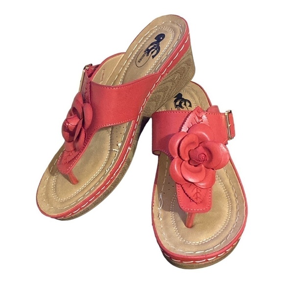 GC Sydney Rosette Padded Thong Wedge Sandals, Women’s 9W Coral NWOT - Picture 1 of 13
